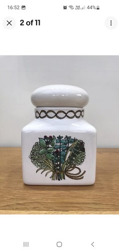 Taunton vale pottery kitchen - vale,