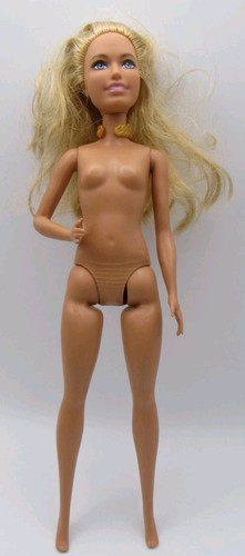 Barbie doll nude head 2011 - head,