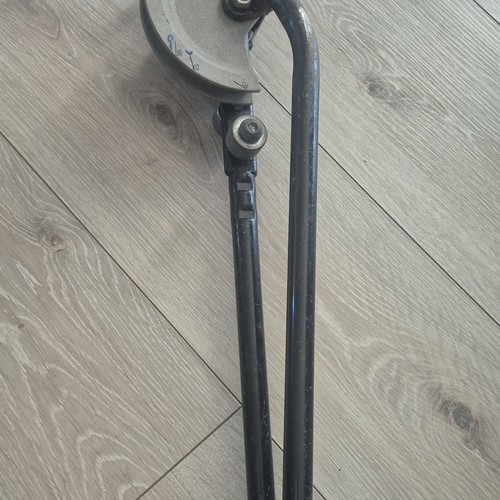Manual conduit pipe bender - manual,