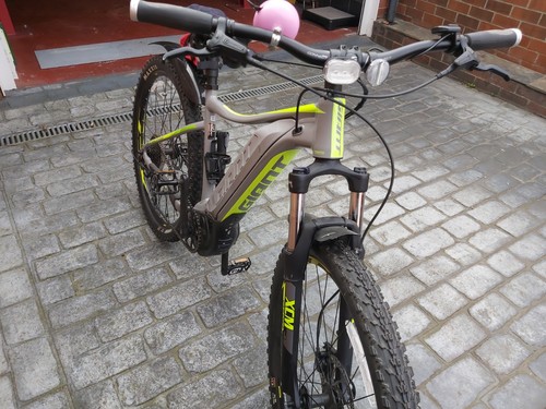 Giant fathom bike - giant,