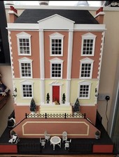 Georgian Style Montgomery Hall