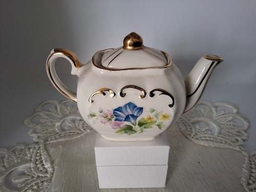 Sadler vintage miniature - miniature, cube
