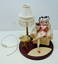 Betty Boop Lamp in Lounge