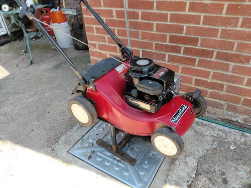 Petrol mountfield mulching - mountfield, mulching(?)