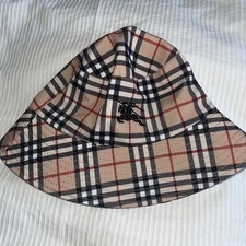 Like Burberry Bucket Hat One