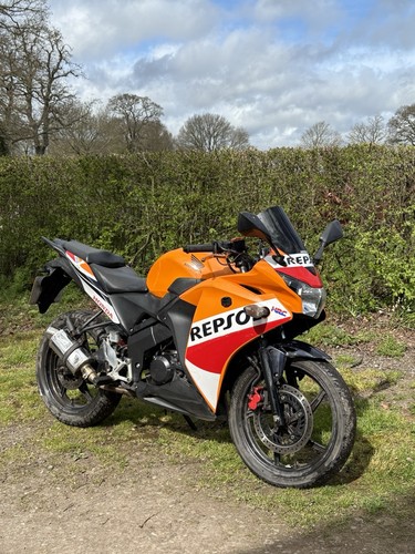 2017 honda cbr125r - honda,