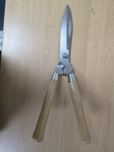Garden shears with straight - garden,