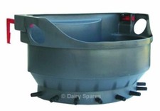 Milk Bar™ 10 Calf Feeder with Ezi-Lock Hooks