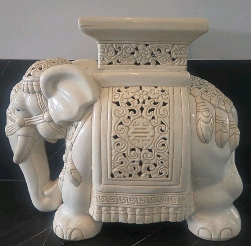 Large heavy vintage - vintage, asian