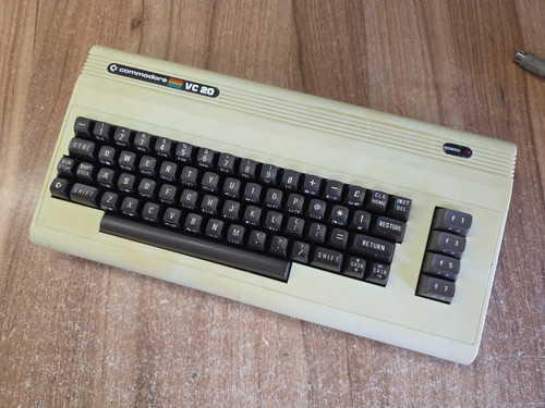 Computer - vc-20,
