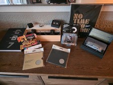 James Bond Memorabilia Job