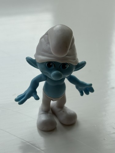 Smurfs 2011 movie - 2011, clumsy