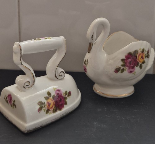 Cottage rose iron swan - 'cottage,