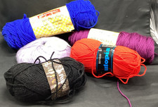 Yarn Bundle: Patons, Utopia, Sirdar Blur, Spinneriny, Yarn Bee - Nice combo