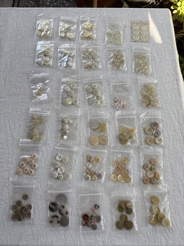 Vintage buttons lot - buttons,
