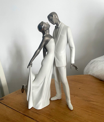 Lladro porcelain happy - lladro,