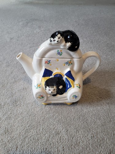 Wade whimsical teapot feline - wade,