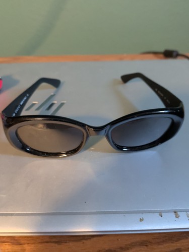 Gucci 2432 black oval - gucci,
