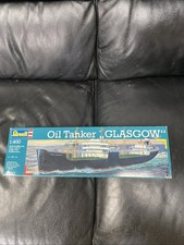 Revel oil tanker Glasgow. 1:400 Scale Model Kit 05221.