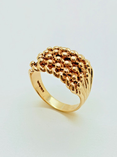 9ct yellow solid - gold, 4
