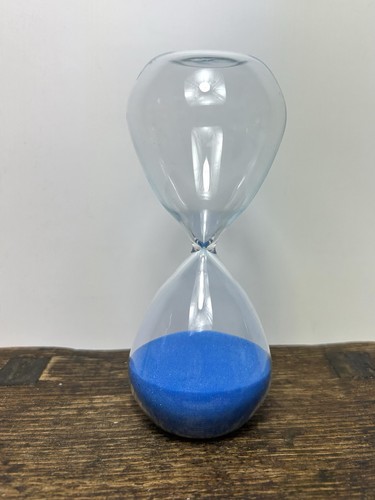 Large vintage hourglass egg - large,