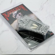 Scarecrow Deluxe Vampire Fangs