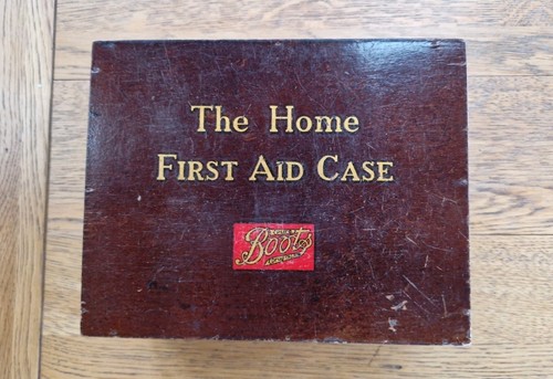 Boots vintage wooden - wooden, case