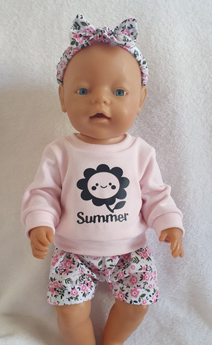 Dolls clothes - 16-17",