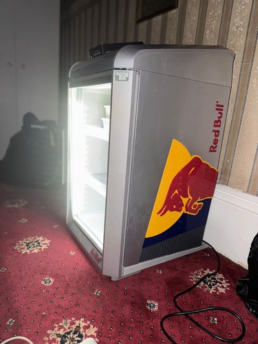 Ultra rare red - bull, 'slim