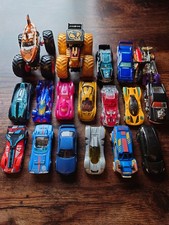 Hot Wheels 18 Car & 1 Bike