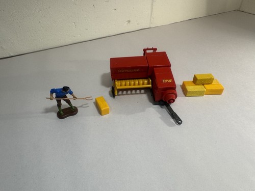 Britains farm red - farm, new