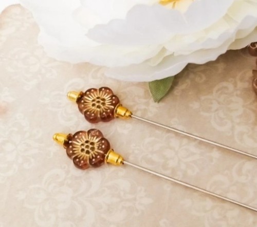 5cm long stick pins - 2x, 8.