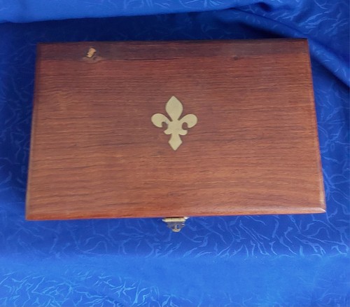 Beautiful wooden trinket - wooden,