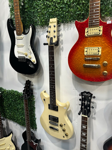 Westone thunder 1980 cream - westone,