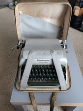 Remington Travel-Riter Deluxe