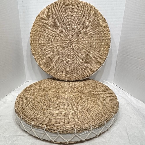 Woven straw round floor - woven,