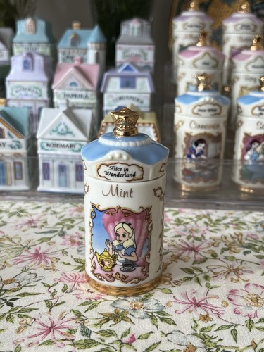 Rare lenox disney - lenox,