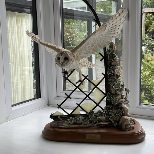 Realistic sculpture hunting - realistic,