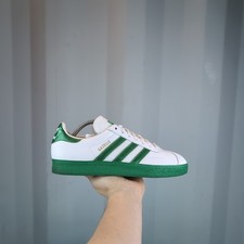 *RARE* UK 8 - adidas Originals
