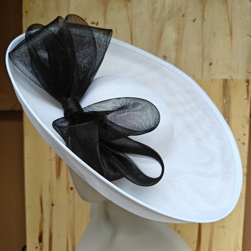 White black large hatinator - white,