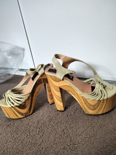 Genuine 1970 shoes - 1970's, beige