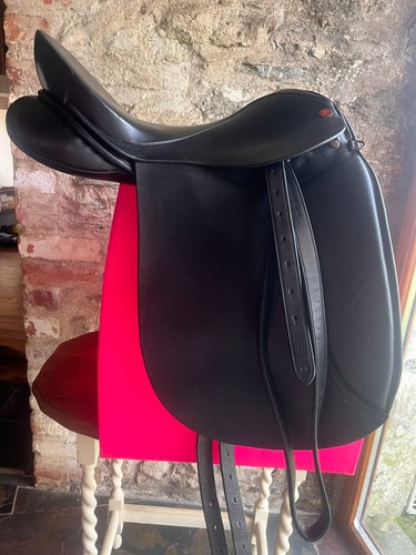 Kensington kes dressage - dressage, saddle