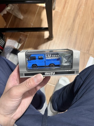 Scale model one - model, isuzu