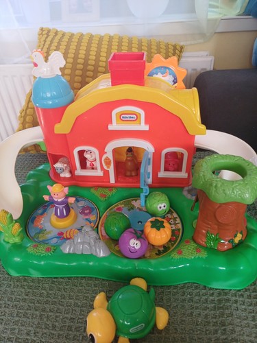 Little tikes farm playset - farm,