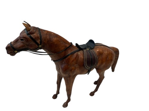 Vintage wooden horse statue - vintage,