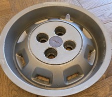 Triumph TR7 wheel trim hub cap