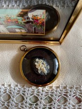 Peter Bates Round Miniature