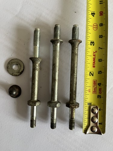 Recoil fuel tank fixing pegs - tank,