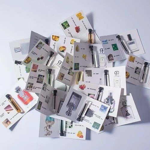 Women perfume samples - 30,