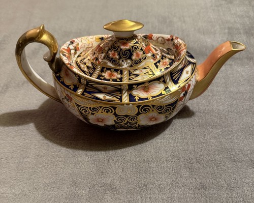Royal crown derby imari teapot - royal,